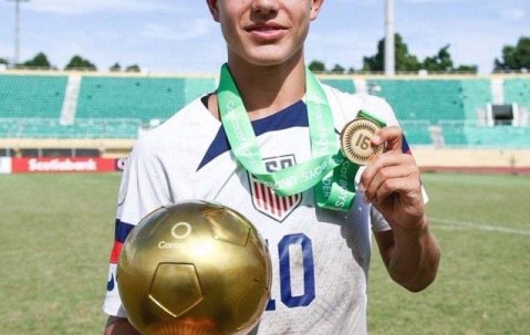 罗马诺：15岁沙利文7月将到曼城随队训练，他有望2027年加盟球队