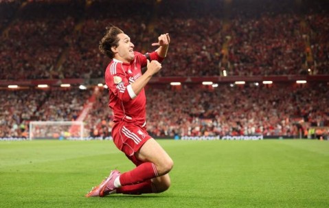 从利物浦到里昂：莫顿的跨联赛之旅与法甲的多维解读