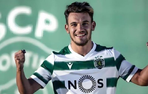 新帅还没正式接手国安俱乐部，重量级强援就提前转会到队亮相，曾是欧冠豪门队长