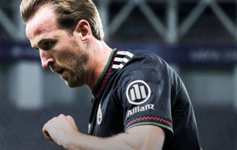 凯恩哑火无缘11连斩，17岁天才连场世界波，拜仁3-0门兴刷爆德甲纪录