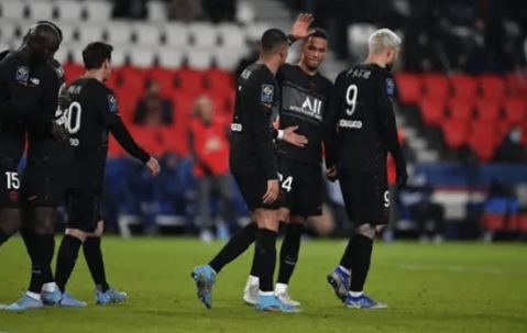 法甲焦点战：巴黎圣日耳曼VS欧塞尔——实力悬殊下的胜负密码与比分推演