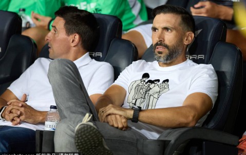 巴萨：西甲奖项的夺目之星