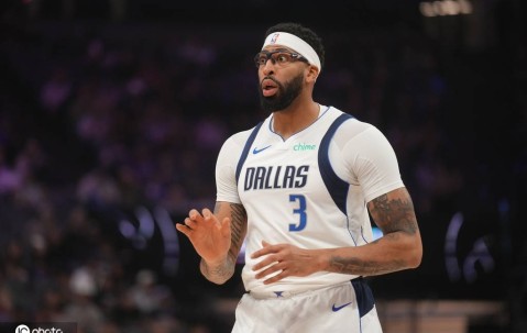 浓眉很可能接受手术 独行侠正和多队重启交易谈判