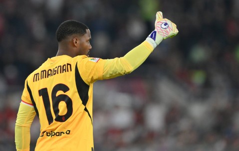 ESPN：切尔西有意米兰门将迈尼昂，但双方在转会费上存在较大分歧