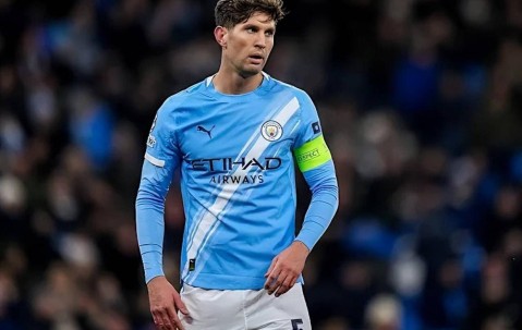 斯通斯伤情未明，曼城欧冠遭遇防线轮换危机