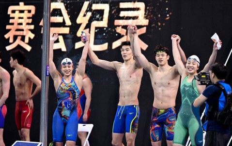 体坛联播｜那不勒斯三年两夺意甲冠军，维尔茨将加盟利物浦