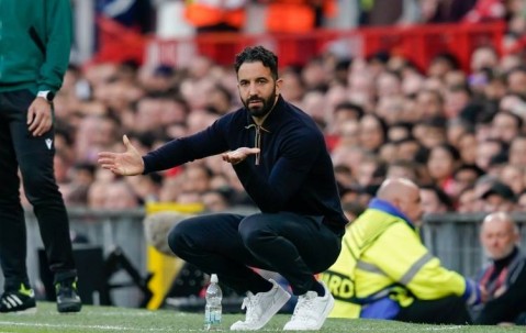 曼晚：没世俱杯没欧冠，曼联只能在休赛期想想怎么赚钱