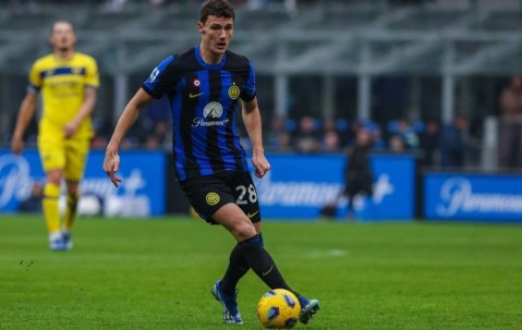 一日意甲动向：米兰坚决不卖回归之人，国米想要科内需卖泽林斯基