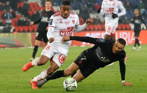 法甲焦点战：尼斯剑指欧冠，布雷斯特搅局​