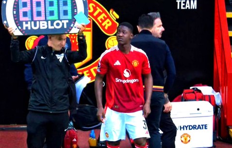 阿莫林欲改造曼联新帝星！B费留队恐影响中场重建，沙特争抢其心仪铁腰