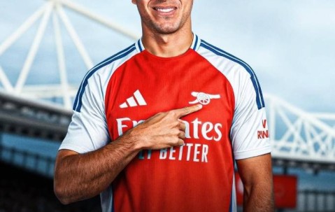 去夏曾拒绝利物浦！祖比门迪此前表示：权衡利弊后我选择留队