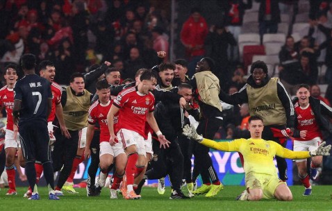 如此欧冠，怎能不爱？悲喜交织，生死一线间，穆里尼奥再度封神