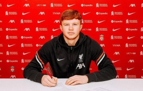 斯蒂芬森：回到利物浦和老将训练感觉很好 乔-戈麦斯指导我踢中卫