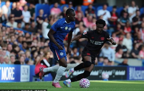 切尔西锋线告急！召回小将补缺，转会窗上演最后冲刺