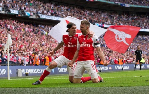 刺激！伦敦夜未眠：阿森纳“铁闸”能否锁住拜仁“锋刃”？