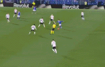 2-0,21岁皇马旧将妙传,38岁法布雷加斯率队12场不败,逼近意甲榜首