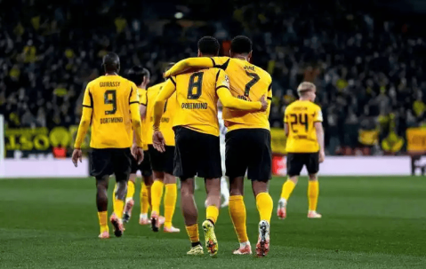 法兰克福主场迎战多特蒙德，欧冠资格生死战一触即发