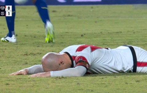 巴萨太被动了！西甲巴列卡诺队火药味太浓，亚马尔全程无亮点几乎崩溃