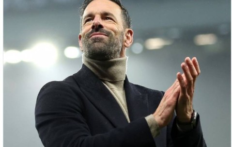 曼联祝范尼49岁生日快乐，球员时代为红魔出战219场150球28助