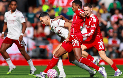 1-0！英超惨烈焦点战：3大核心伤退 任意球世界波 10.5亿豪门登顶