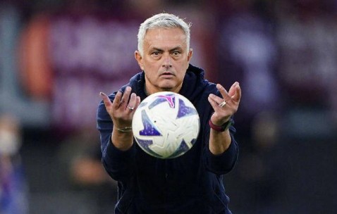 穆里尼奥回归本菲卡，面临魔鬼赛程挑战欧冠