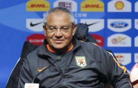 德甲大牌教练刚二进宫跟山东队约，就为俱乐部搞定三笔重量级引援，鲁能球迷坐不住了