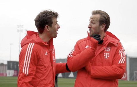 好饭不怕晚！哈里·凯恩展现野心，誓破莱万41球德甲纪录