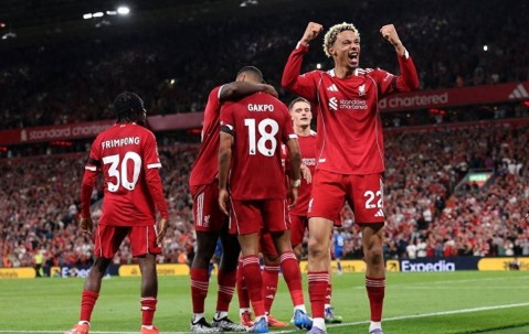 利物浦废柴德甲重生，身价暴涨1500万欧，力压阿诺德入选英格兰队