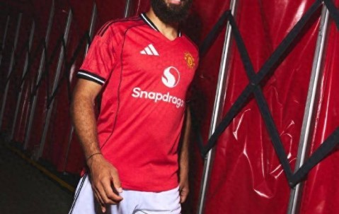 1.5亿欧引援！曼联夏窗签两强援，名宿：还需顶级前锋冲前六