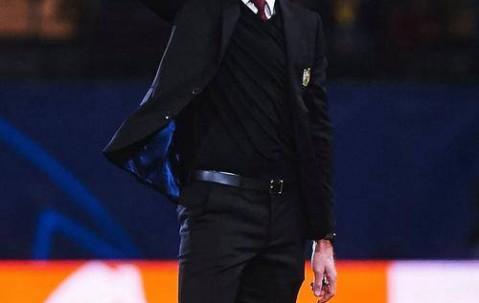 逆转颓势重拾信心：卡里克在曼联起步稳扎稳打，展现出色领导力