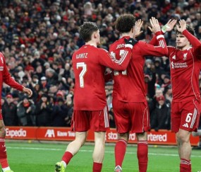 利物浦3-0大胜布莱顿,萨拉赫闪耀全场独造两球助球队强势晋级