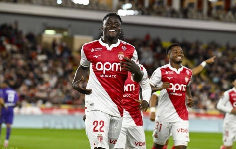 1-0，26岁萨利苏一剑封喉，率队3轮不败，升至法甲第3+差榜首3分