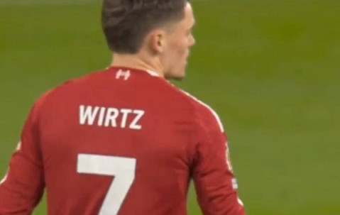 英超第14轮综述：利物浦平局+切尔西爆冷，阿森纳5分领先稳居榜首