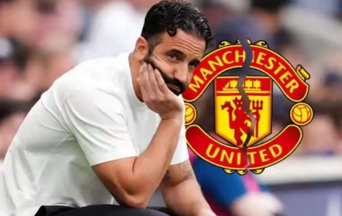 曼联帅位风雨飘摇，冬训计划遇阻，非主力球员成争议焦点