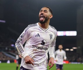 英超-库尼亚破门罗杰斯双响 曼联客场1-2维拉4轮仅1胜