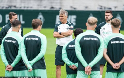 德甲球队不莱梅训练备战比赛</title>
        
    <title>德甲球队不莱梅训练备战比赛