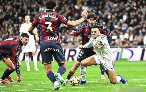 53场57球！姆巴佩用数据扇脸质疑者，西甲谁敢不服？