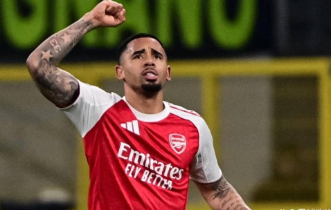 欧冠夺冠热门呼之欲出：阿森纳豪取疯狂7连胜，阿尔特塔铸就队史新辉煌