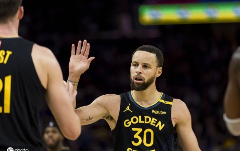 库里遭遇左腿筋一级拉伤 至少缺席接下来三场比赛