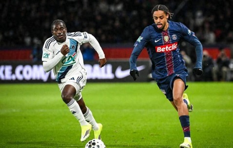 随着比分定格在0-1，巴黎圣日耳曼遭法甲第15小弟淘汰出局，赛后评分最新出炉