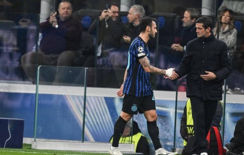 国际米兰主场0-1不敌利物浦，齐沃首发计划被意外换人打乱，晋级形势严峻