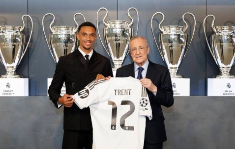 真的假的？加盟皇马仅两月，阿诺德就要被清洗，还要去利物浦死敌