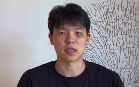 杨瀚森被打成熊猫眼？翻译:对抗小磕小碰无大碍