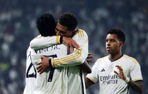 皇马怒火燃烧！四大巨星齐发力 力拼西甲七连胜 姆巴佩领衔金靴大战