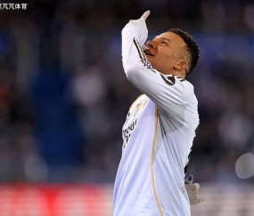 姆巴佩的“神鬼二象性”:关键功臣OR伤害皇马,何时才能拿金球奖