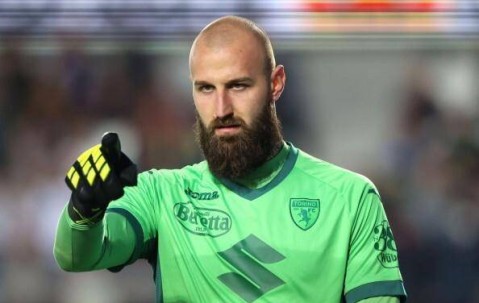 1500万超值交易！那不勒斯抢在曼联前谈判，塞尔维亚门神将赴意甲