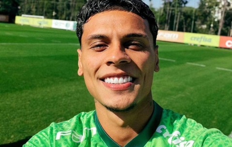 曼联彻底放弃争夺奥斯梅恩！签姆贝莫后或不买中锋，改追后腰目标