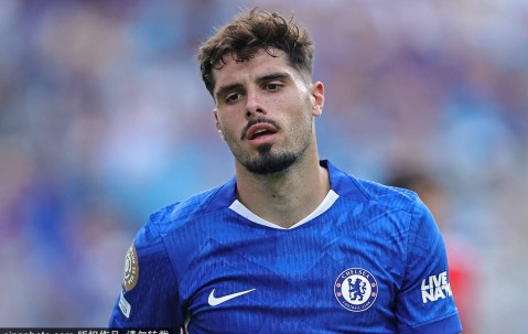 阿森纳与切尔西达成协议：马杜埃克转会背后的战略博弈