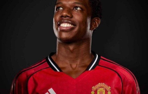 曼联钉子户被阿莫林下放二队！拼命表现态度出色，请缨出战却被拒