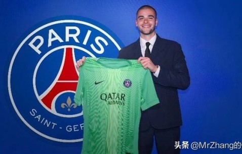1夜5大官宣!巴黎首签皇马小将升西甲巴萨大将离队利物浦支援亚洲